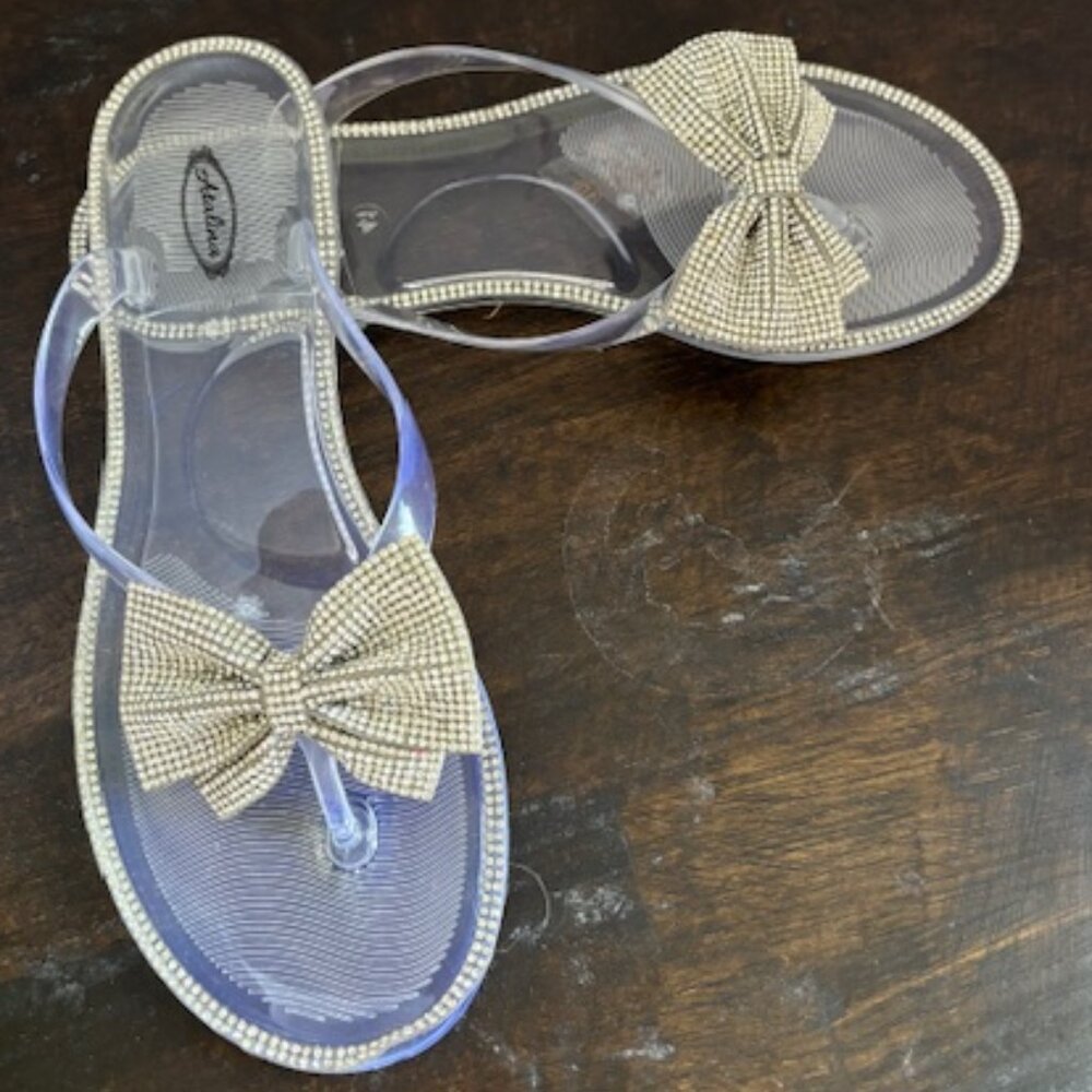 Atalina Rhinestone Bow Embellished Clear Jelly Flip Flops Sandals NWOT 10